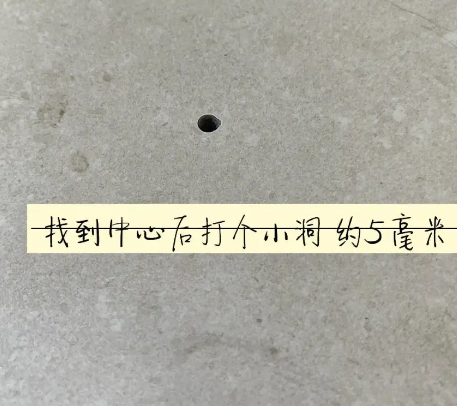 阿坝瓷砖空鼓维修公司专业解答在瓷砖铺贴过程中，如果砂料搅拌不均匀，将会带来以下问题